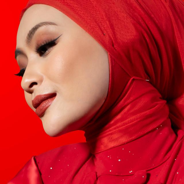 Adira Suhaimi