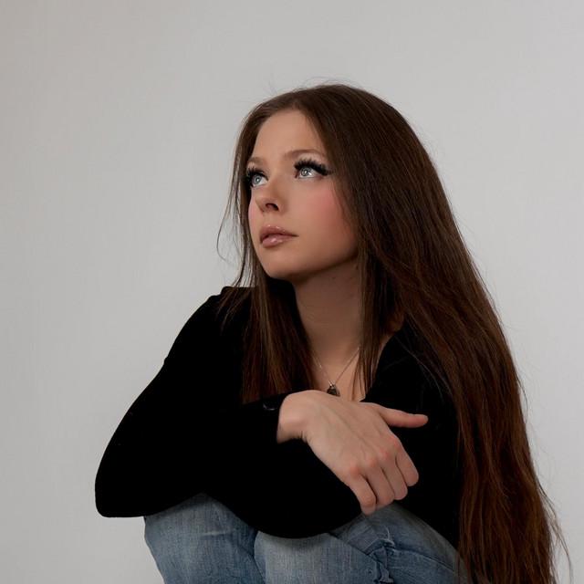 alilo - Songs, Events and Music Stats | Viberate.com
