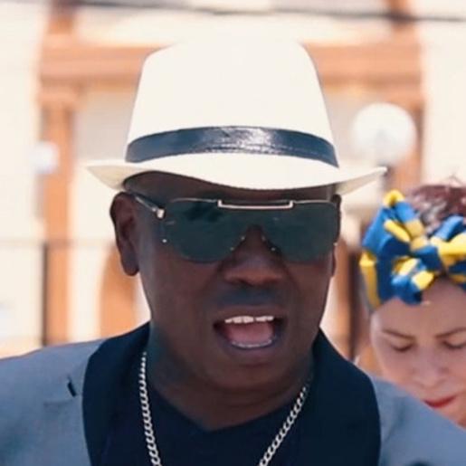 Aurelio y Los Bravos Del Caribe