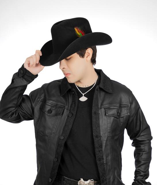 Cornelio Vega y Su Dinastia