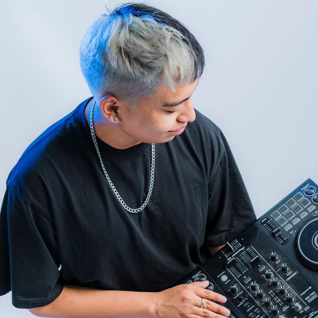 DJ GROOT