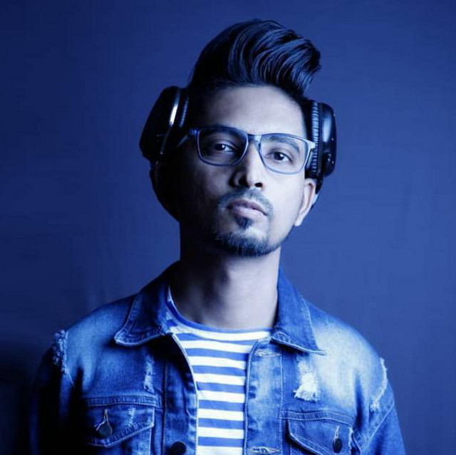 DJ Vaibhav in the Mix