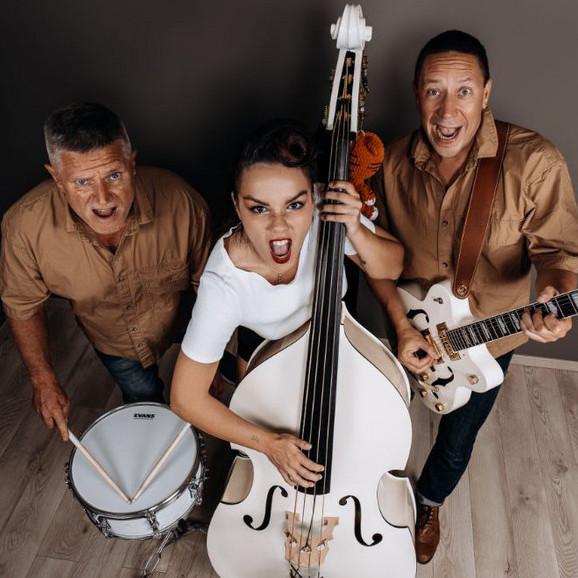 Eliza Stark & The Dappers