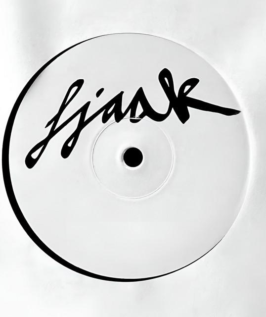 Fjaak