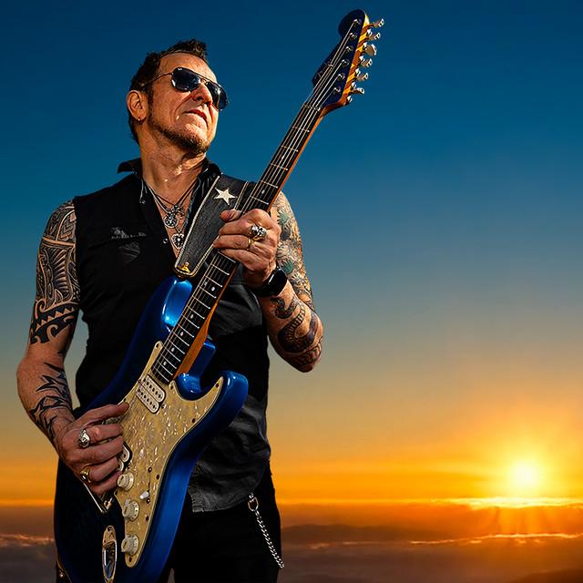 Gary Hoey