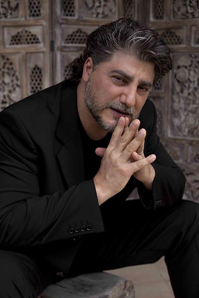 José Cura