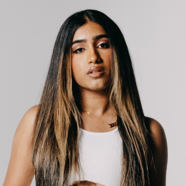 Komal - Songs, Events and Music Stats | Viberate.com