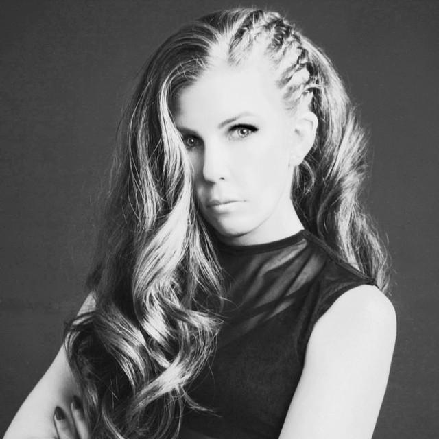 Lady Red - Songs, Events and Music Stats | Viberate.com