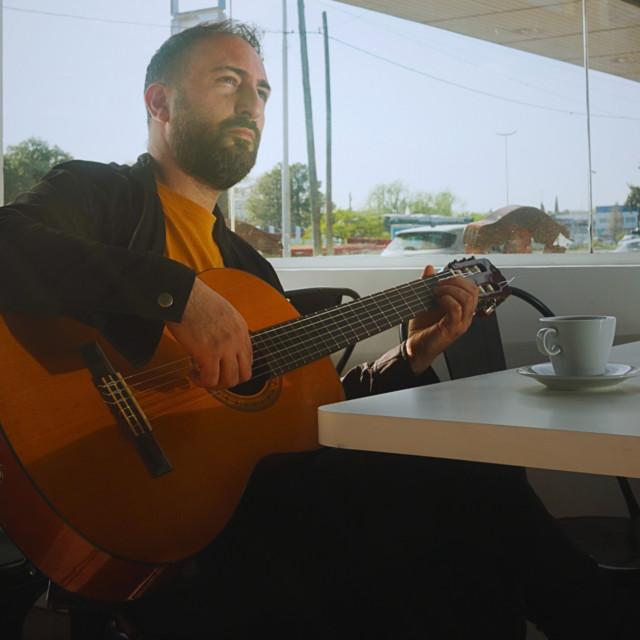 Leandro Tornello