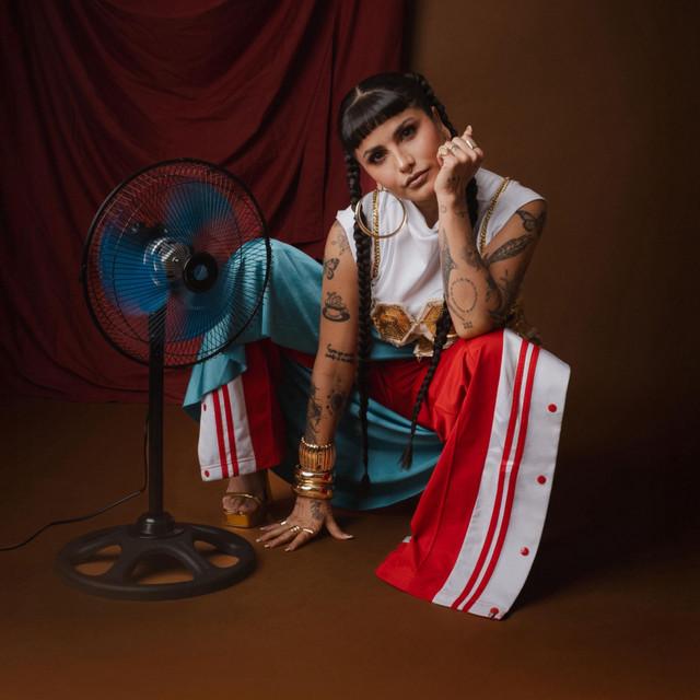 Martina La Peligrosa