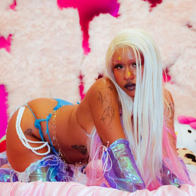 Mijita at Pianos: Showroom