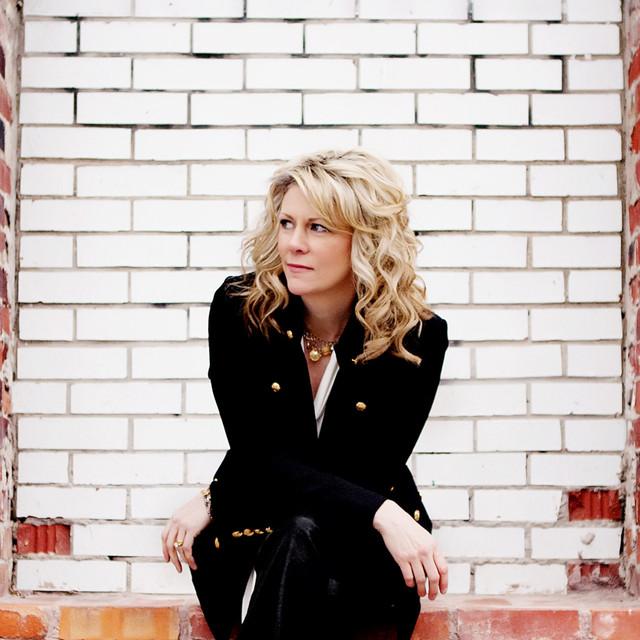 Natalie MacMaster