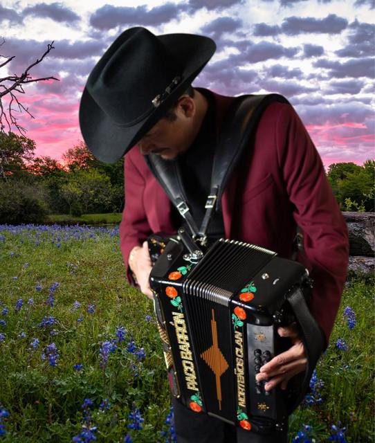 Paco Barrón y sus Norteños Clan