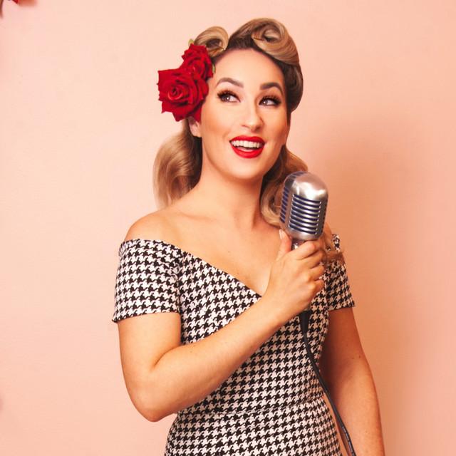 Robyn Adele Anderson