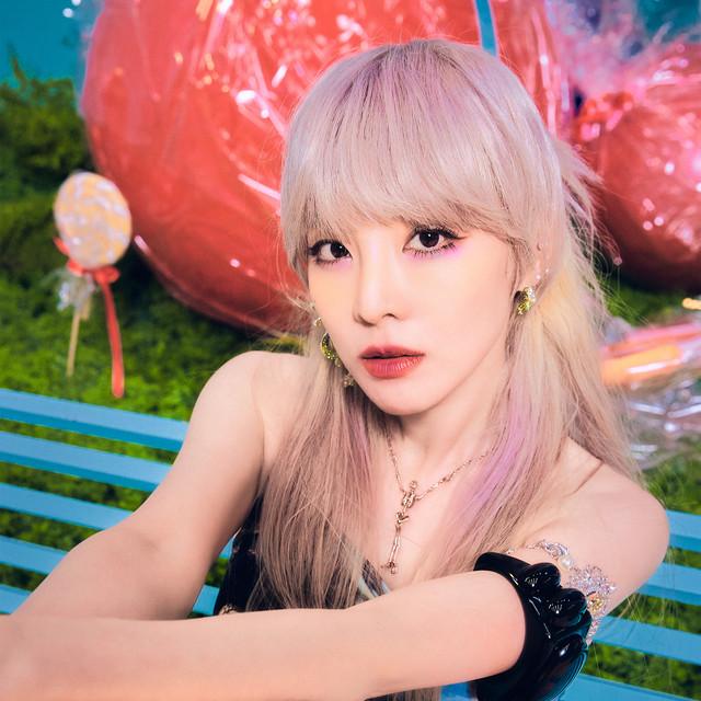 Sandara Park (산다라박)