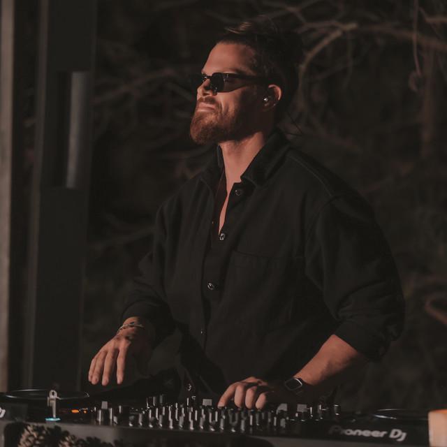 STEVEN RAYES