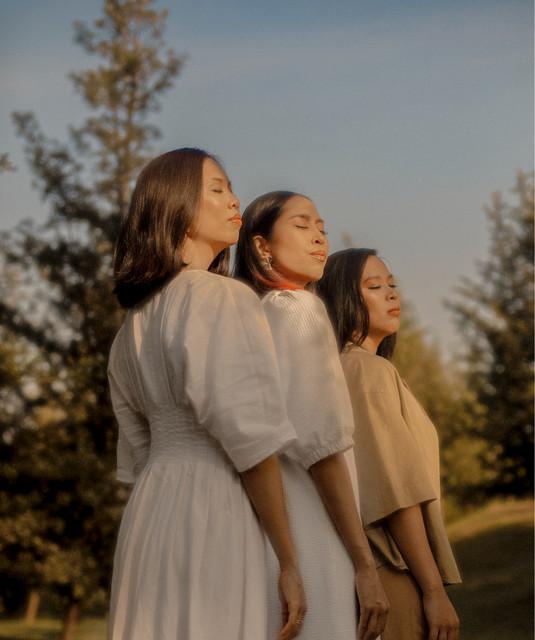 The Impatient Sisters