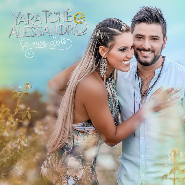Yara Tche e Alessandro