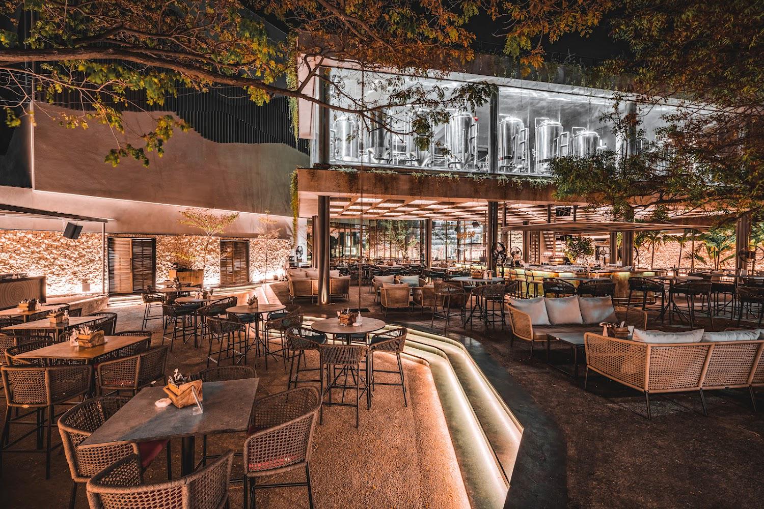 Babylon Kitchen & Bar