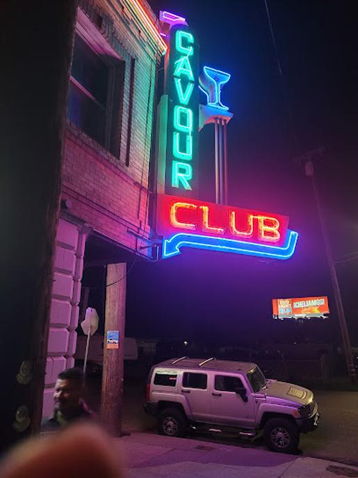 La Boomva Night Club