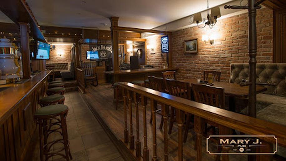Mary J. Pub