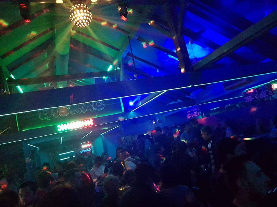 https://viberate-upload.ams3.cdn.digitaloceanspaces.com/prod/venuegallery/diskac-varazdin-1.jpg